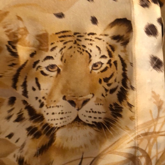 Vintage cheetah blouse - Picture 3 of 5